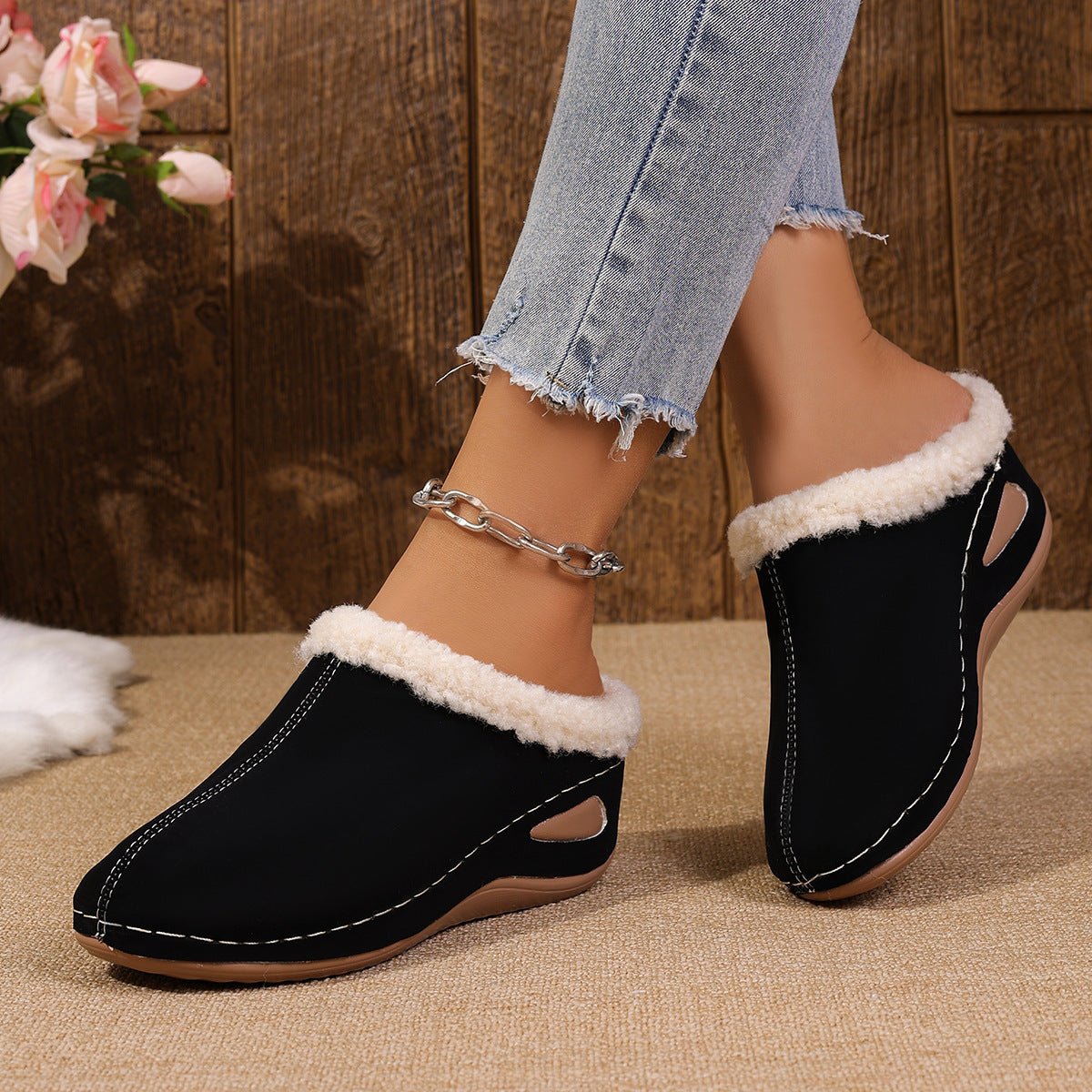 Fashion Plush Slippers Outdoor Wedges Sandals Women's Garden Shoes - Oopsdadforgot.com