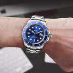 Magnifying Glass Calendar Mens Watch With A Steel Strap - Oopsdadforgot.com